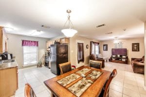 138 Casa Gray LA Super Cute