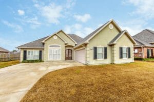 210 Lakewood Bayou Black Houma