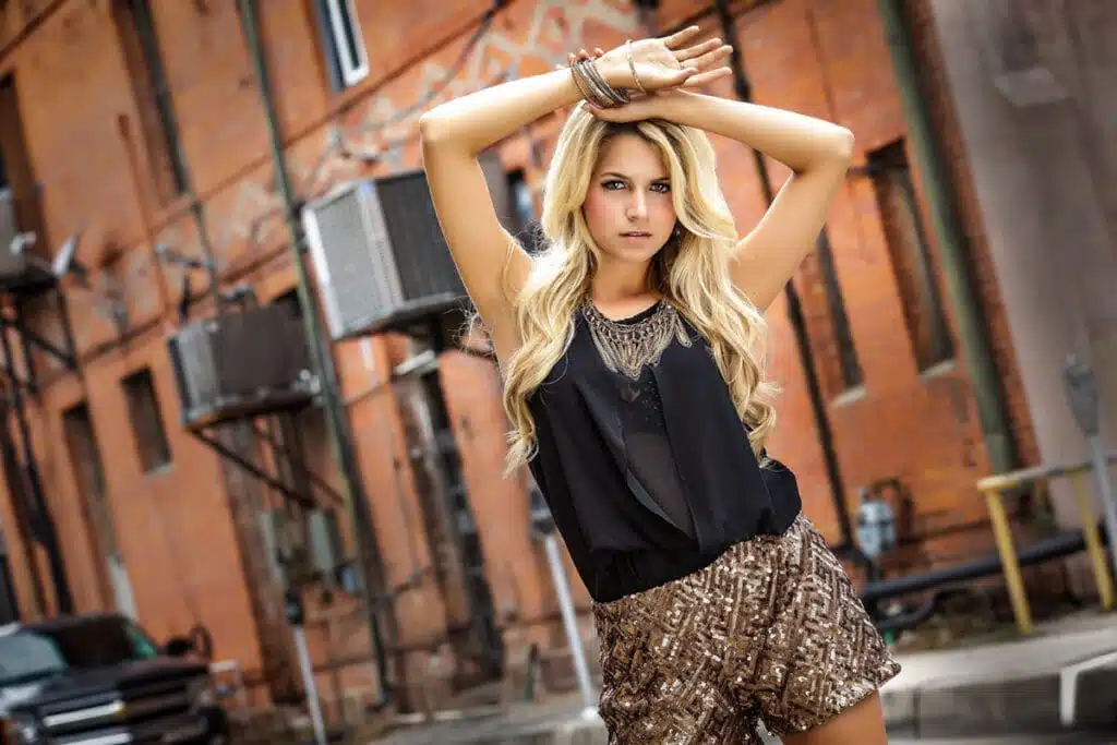 High School Senior Girl in Downtown Houma. Kirk Voclain Photography